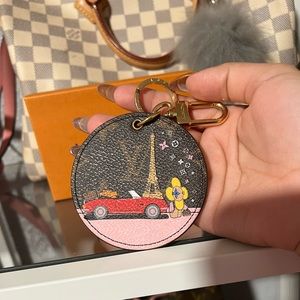 Louis Vuitton Christmas animation 2019 keychain